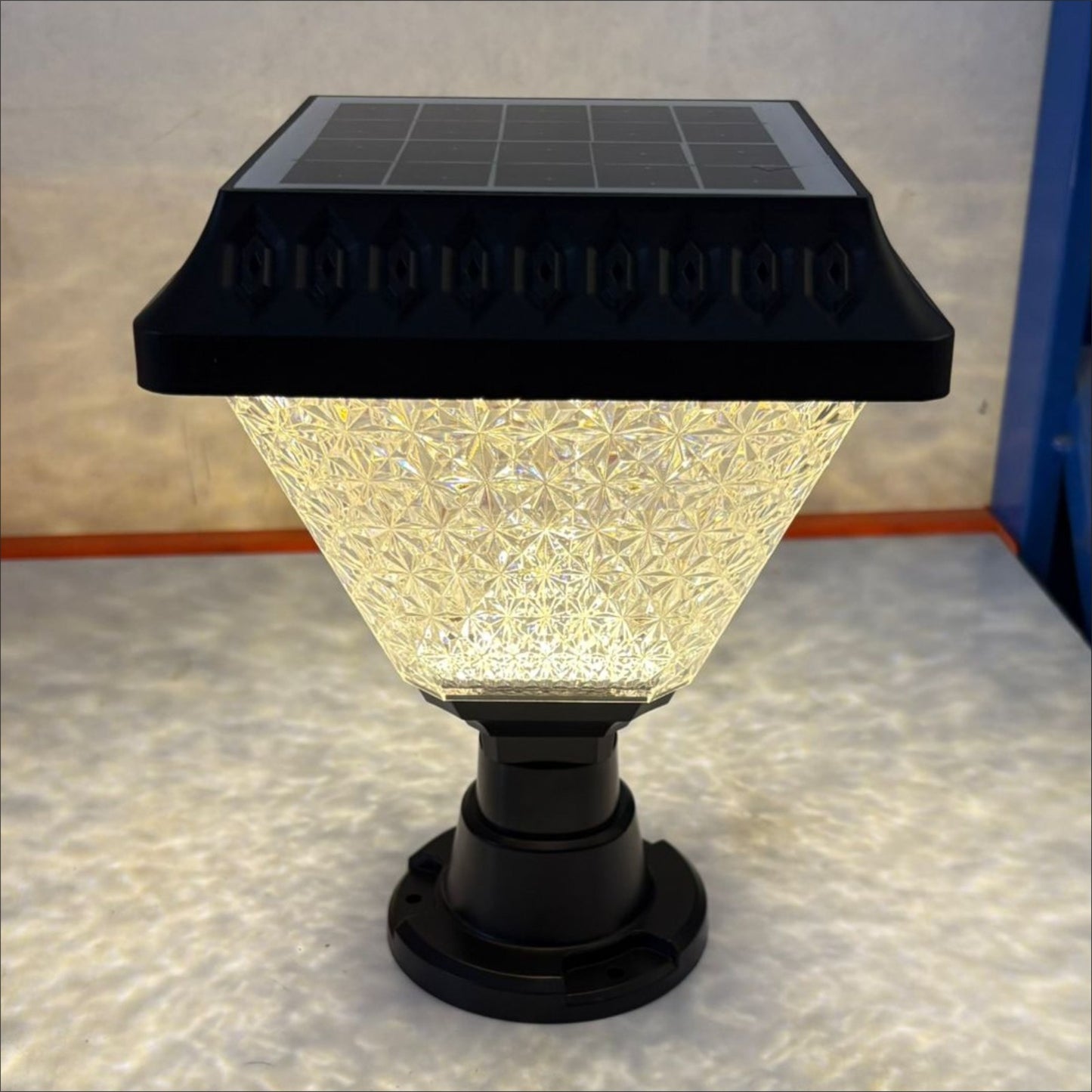 Foco Solar Jardín Decorativo RGB + Control ELE079