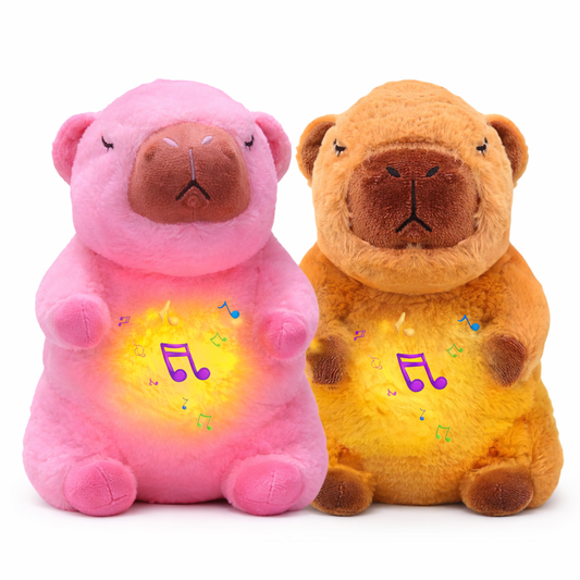 Capybara musical con respiración realista en colores rosa y café, peluche interactivo con luz y sonidos relajantes, imagen cuadrada 1:1 fondo blanco.