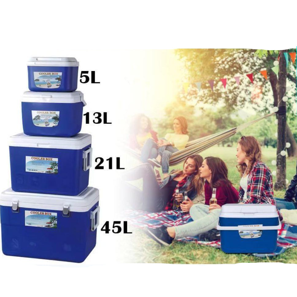Combo cooler 4 piezas con hieleras portátiles de 5L, 13L, 21L y 45L, color azul con tapa blanca, ideales para camping, playa, picnic y viajes, mantienen bebidas y alimentos fríos por más tiempo, diseño resistente y fácil de transportar.